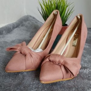 BILLINI PORTIA HEEL BLUSH SUEDE SIZE 6
